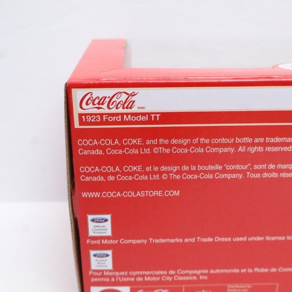 Coca-Cola Ford Model TT 1923 1:32 Scale Yellow Delivery Truck Bottles NIB